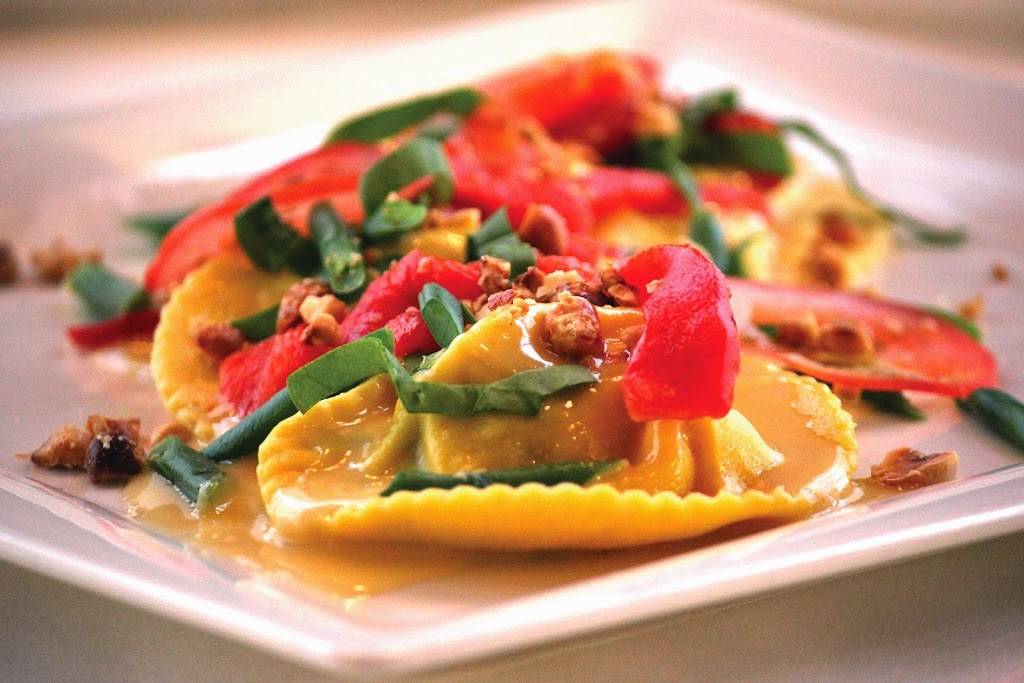 Carlucci Rosemont | restaurant | 6111 N River Rd, Rosemont, IL 60018, USA | 8475180990 OR +1 847-518-0990