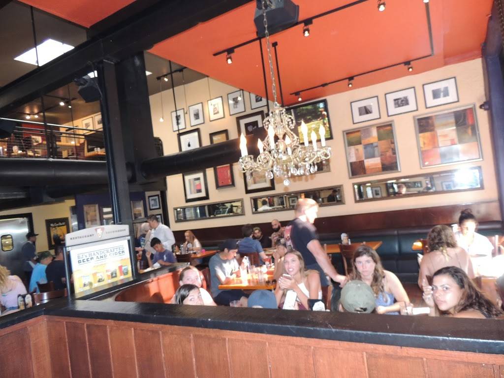 BJs Restaurant & Brewhouse | restaurant | 106 Main St, Newport Beach, CA 92661, USA | 9496757560 OR +1 949-675-7560
