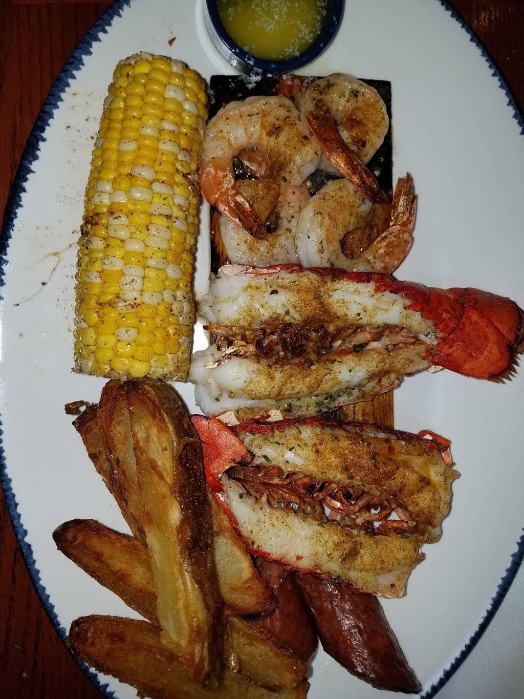 Red Lobster | restaurant | 22800 Vanowen St, Canoga Park, CA 91307, USA | 8187139297 OR +1 818-713-9297