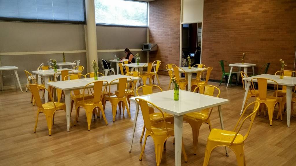 LemonBuzz | cafe | 410 E Columbus Dr Room 117, East Chicago, IN 46312, USA | 2193540133 OR +1 219-354-0133