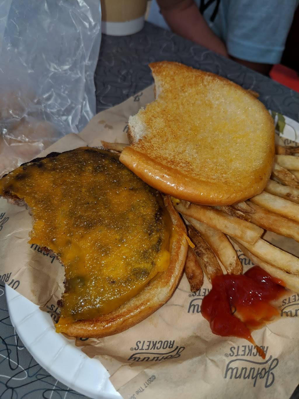 Johnny Rockets | restaurant | 4900 Six Flags Rd, Pacific, MO 63069, USA | 6369385300 OR +1 636-938-5300