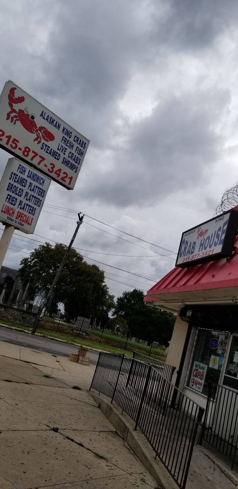 Alaska King Crab House | restaurant | 4834 Lancaster Ave, Philadelphia, PA 19131, USA | 2158773421 OR +1 215-877-3421