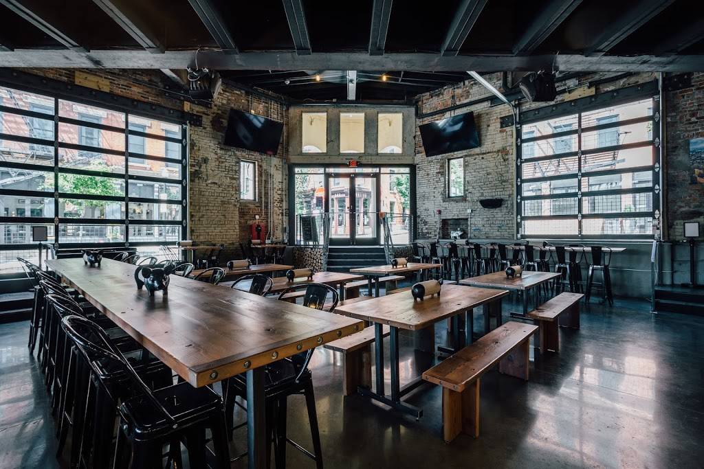 Lucius Q | restaurant | 1131 Broadway St, Cincinnati, OH 45202, USA | 5134214227 OR +1 513-421-4227