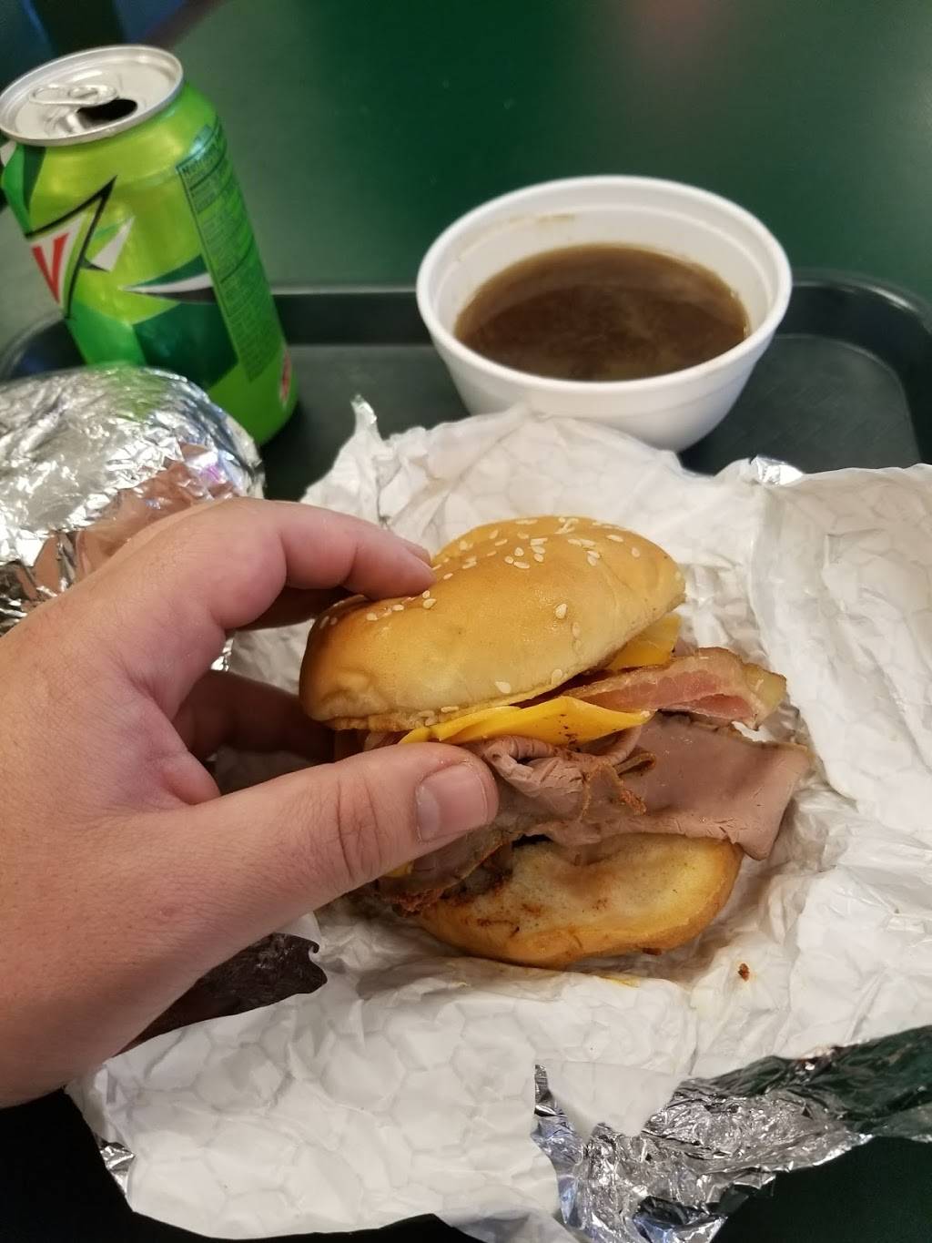 Wallys Roast Beef | restaurant | 8120 Penn Ave S, Bloomington, MN 55431, USA | 9528844349 OR +1 952-884-4349