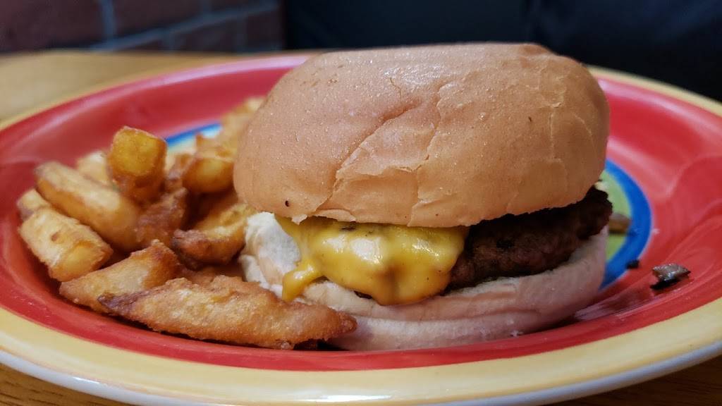 Mr Bs Deli | restaurant | 2343 N St Helen Rd, St Helen, MI 48656, USA | 9896323559 OR +1 989-632-3559