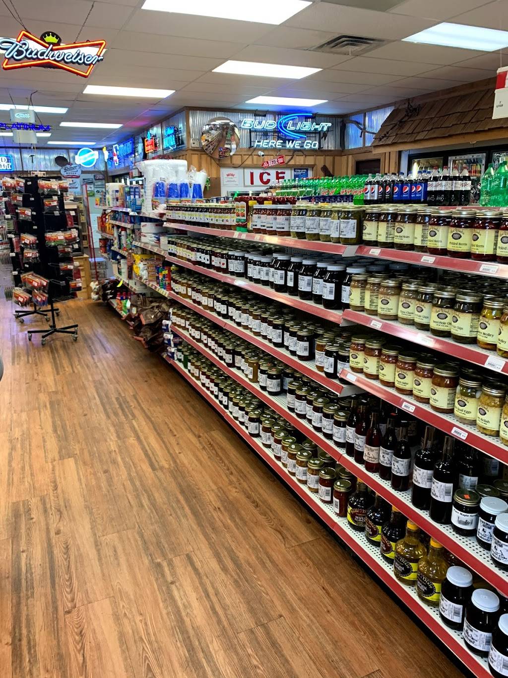 Kings River Country Store Inc. | restaurant | 22784 US-412, Huntsville, AR 72740, USA | 4796652323 OR +1 479-665-2323