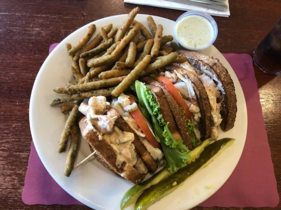 Duesenbergs American Cafe and Grill | restaurant | 10 Mellor Ave, Catonsville, MD 21228, USA | 4107477333 OR +1 410-747-7333