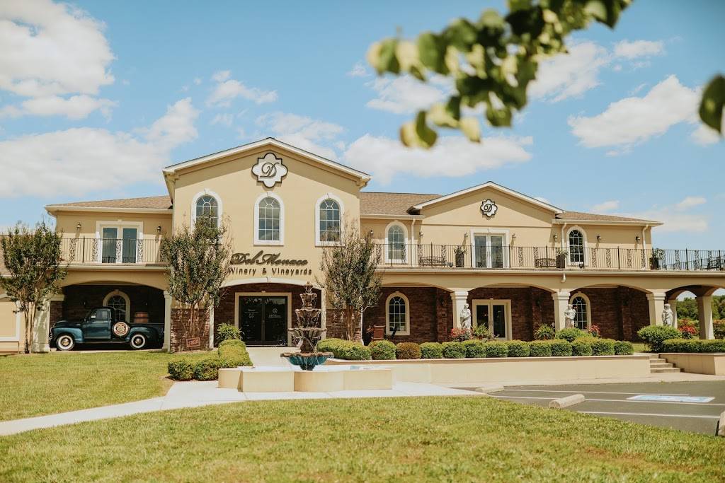 DelMonaco Winery & Vineyards | restaurant | 600 Lance Dr, Baxter, TN 38544, USA | 9318581177 OR +1 931-858-1177