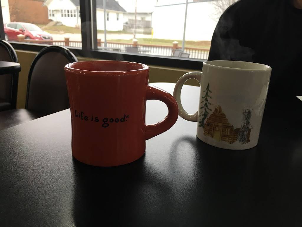 Queen Beans Coffeehouse | cafe | 522 N Clark St, Carroll, IA 51401, USA | 7127921222 OR +1 712-792-1222