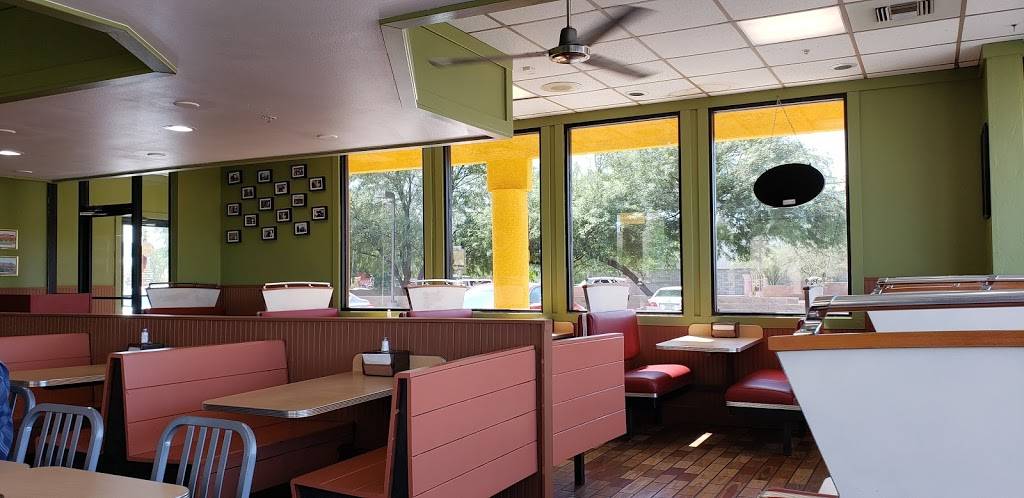 Chickenuevo | restaurant | 4299 W Ina Rd, Tucson, AZ 85741, USA | 5207442228 OR +1 520-744-2228