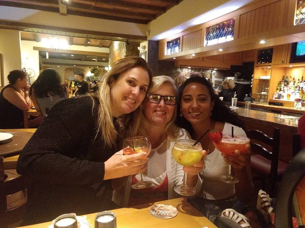 Olive Garden Italian Restaurant | meal takeaway | 510 Woodbridge Center Dr, Woodbridge, NJ 07095, USA | 7327263191 OR +1 732-726-3191