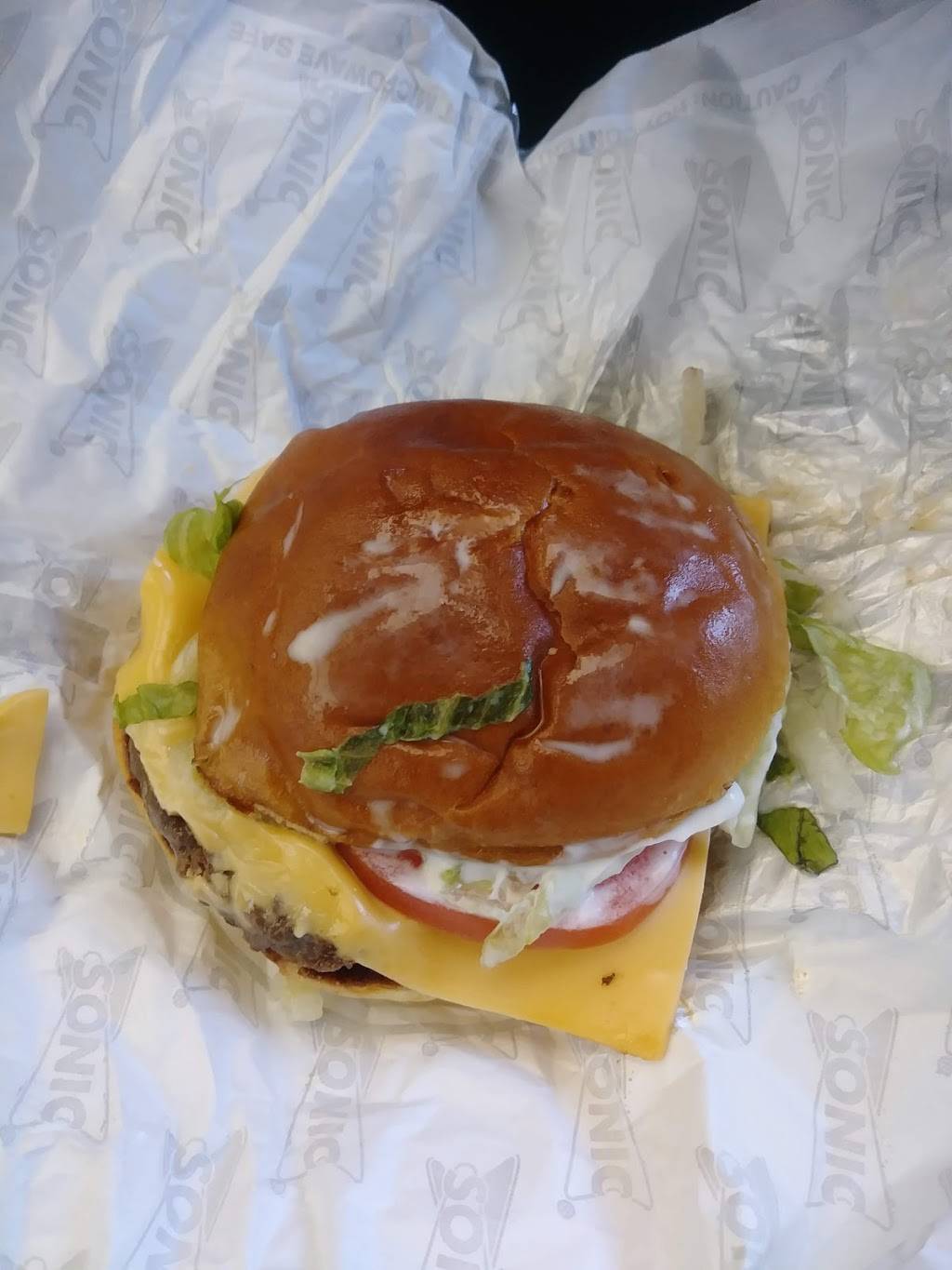 Sonic Drive-In | restaurant | 340 Robert Smalls Pkwy, Beaufort, SC 29906, USA | 8435228378 OR +1 843-522-8378