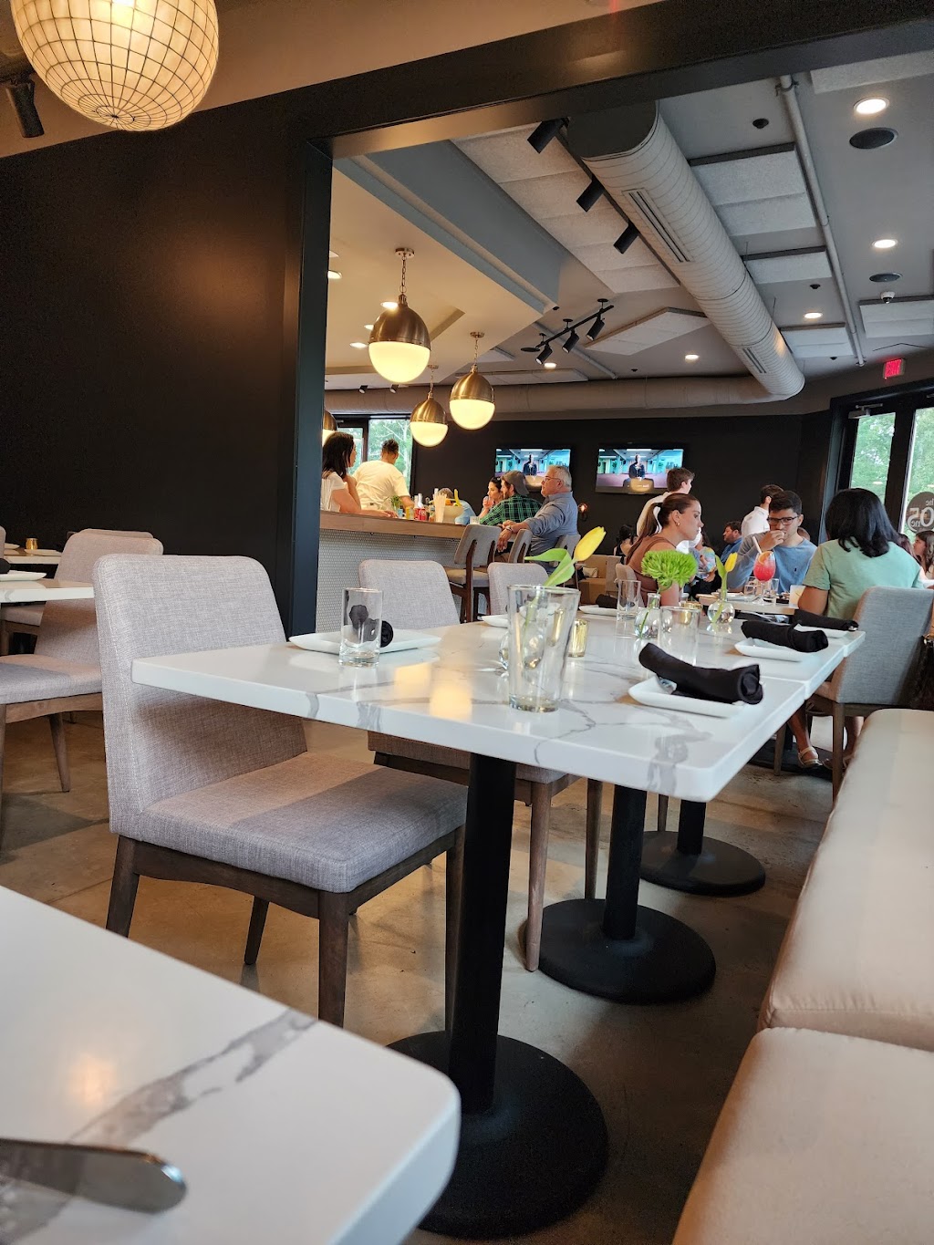 The One 5 | restaurant | 2000 Society St Suite 100, Greenville, SC 29615, USA | 8646867900 OR +1 864-686-7900