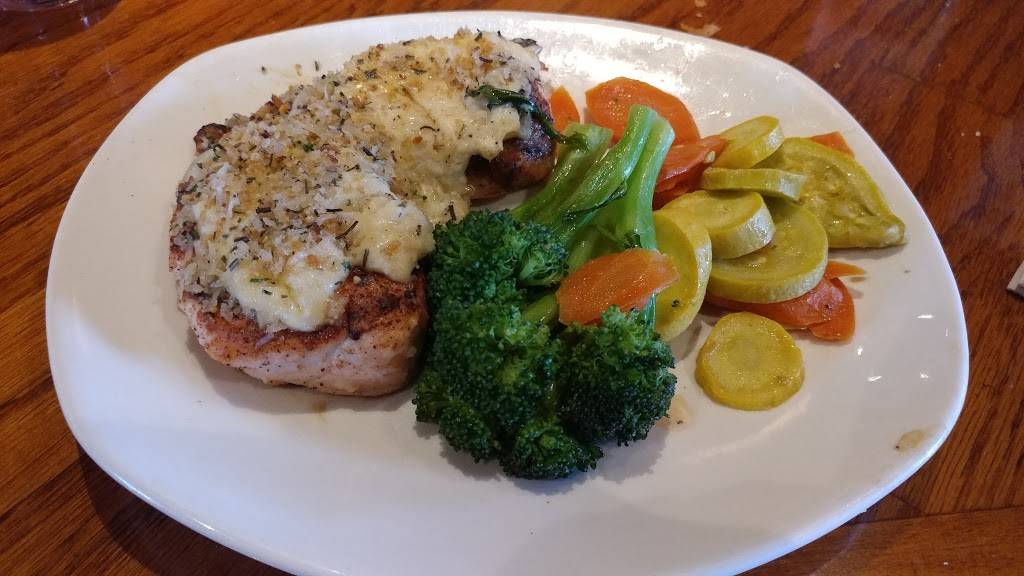 Outback Steakhouse | restaurant | 4611 Grape Rd, Mishawaka, IN 46545, USA | 5742712333 OR +1 574-271-2333