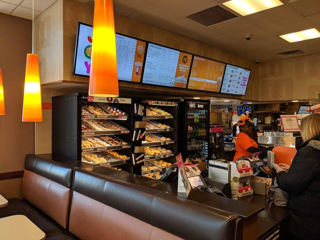 Dunkin | bakery | 444 Hartford Turnpike, Vernon, CT 06066, USA | 8604547136 OR +1 860-454-7136