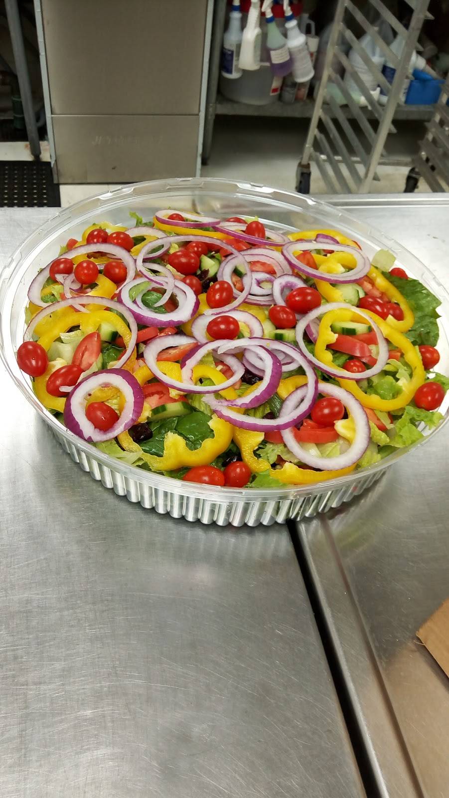 El Tipico | restaurant | 29 Neptune Blvd, Lynn, MA 01902, USA | 7815869535 OR +1 781-586-9535