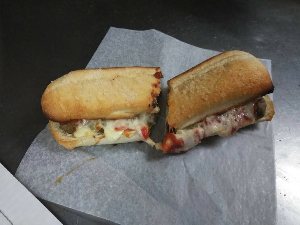 Green Bay Pizza Co Inc | restaurant | 2229 University Ave, Green Bay, WI 54302, USA | 9204659555 OR +1 920-465-9555