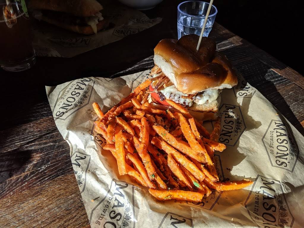 Masons Brewing Company | restaurant | 15 Hardy St, Brewer, ME 04412, USA | 2079896300 OR +1 207-989-6300