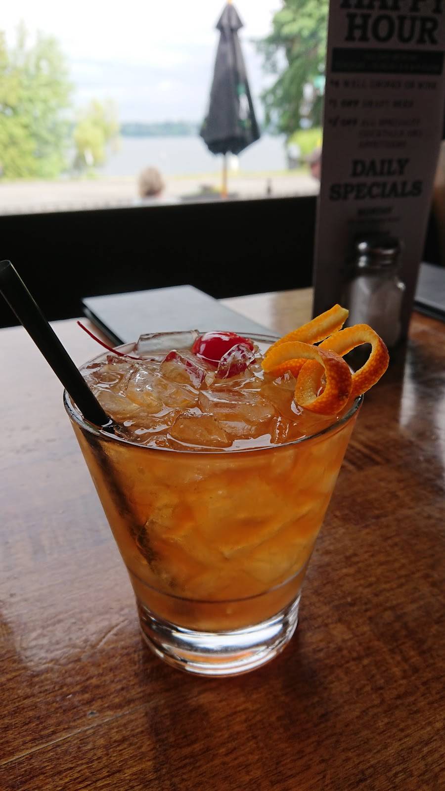 McGilvras Bar and Restaurant | restaurant | 4234 E Madison St, Seattle, WA 98112, USA | 2063250834 OR +1 206-325-0834