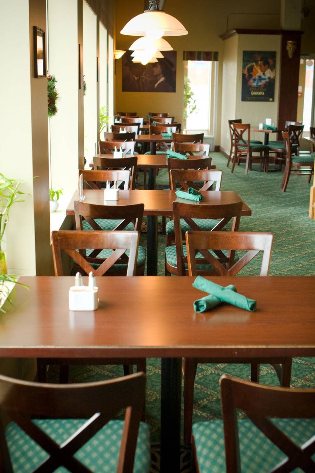 Bogeys Grillhouse | restaurant | 4 Windward Dr, Grimsby, ON L3M 4E8, Canada | 9053092310 OR +1 905-309-2310