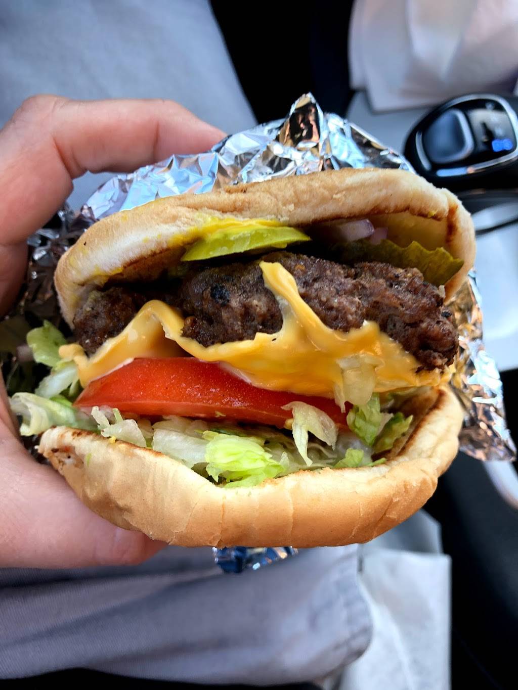 Stamps Super Burgers | restaurant | 1801 Dalton St, Jackson, MS 39204, USA | 6013524555 OR +1 601-352-4555