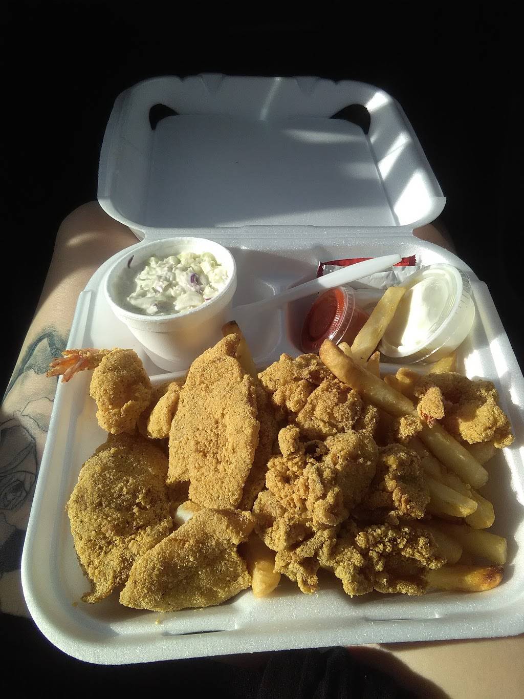 Pomona Fish Market | restaurant | 295 S Park Ave, Pomona, CA 91766, USA | 9096228693 OR +1 909-622-8693