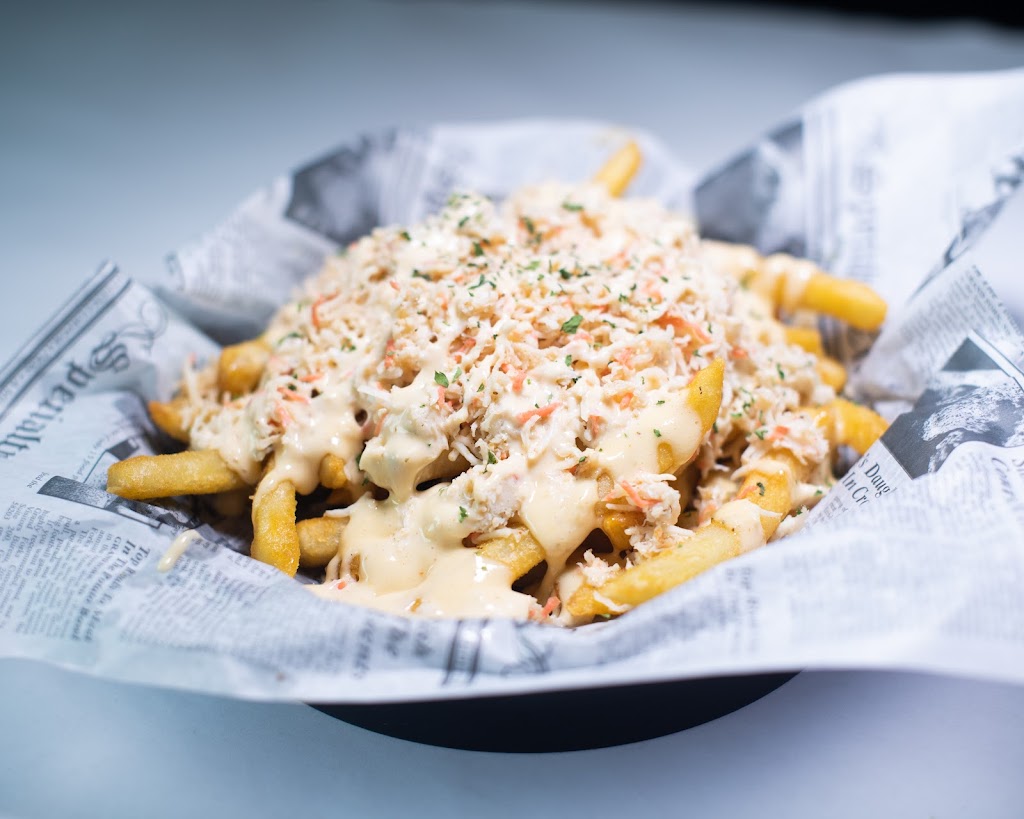 Hook & Reel Seafood & Bar | restaurant | 2430 Market St NE, Washington, DC 20018, USA | 2025255581 OR +1 202-525-5581