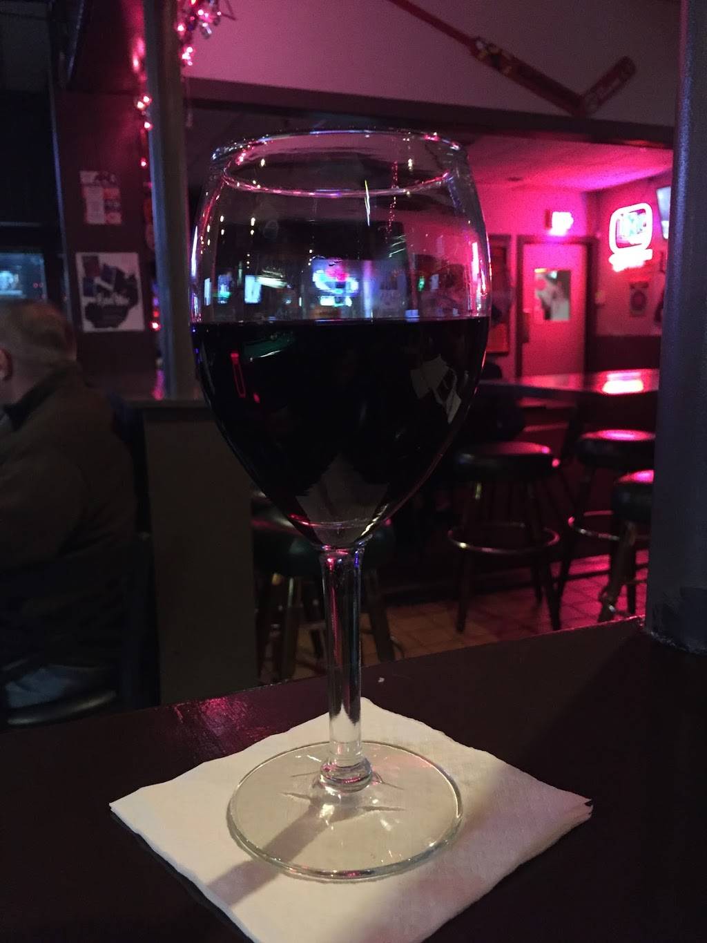 Dannys Pub & Grill | restaurant | 1550 IL-59, Naperville, IL 60563, USA | 6309615350 OR +1 630-961-5350