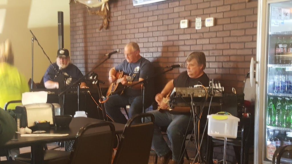 Brendas Cafe | restaurant | 3555 US-62, Mountain Home, AR 72653, USA | 8704925955 OR +1 870-492-5955