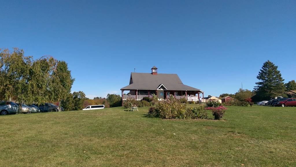 Hurst Farm Country Store | restaurant | 746 East St, Andover, CT 06232, USA | 8606466536 OR +1 860-646-6536