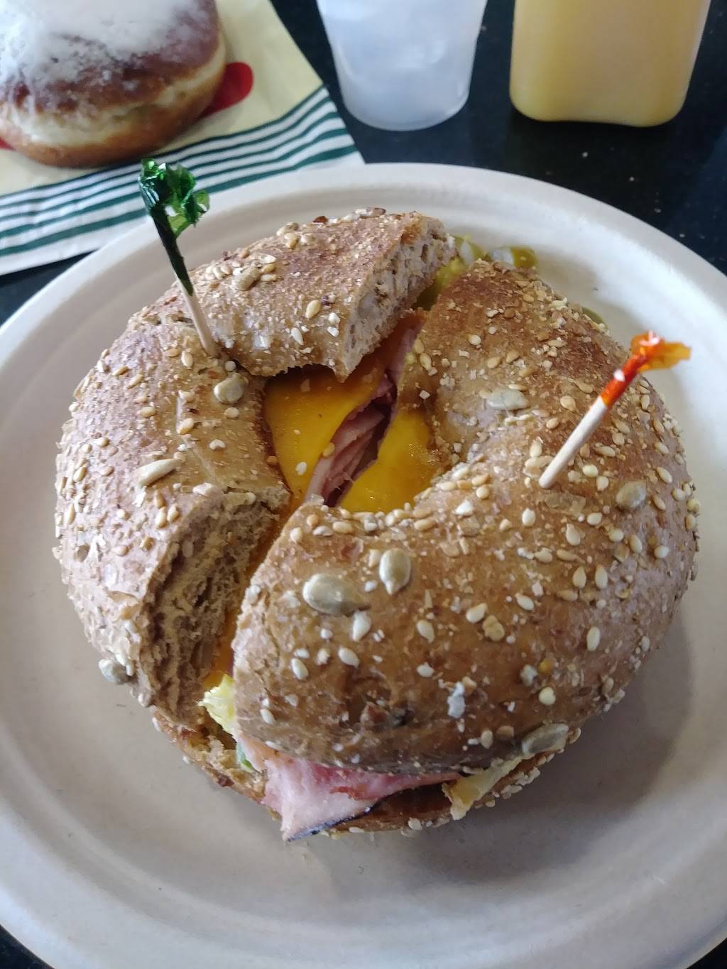 Winchells Donut House | cafe | 272 N Tustin St, Orange, CA 92867, USA | 7145380421 OR +1 714-538-0421