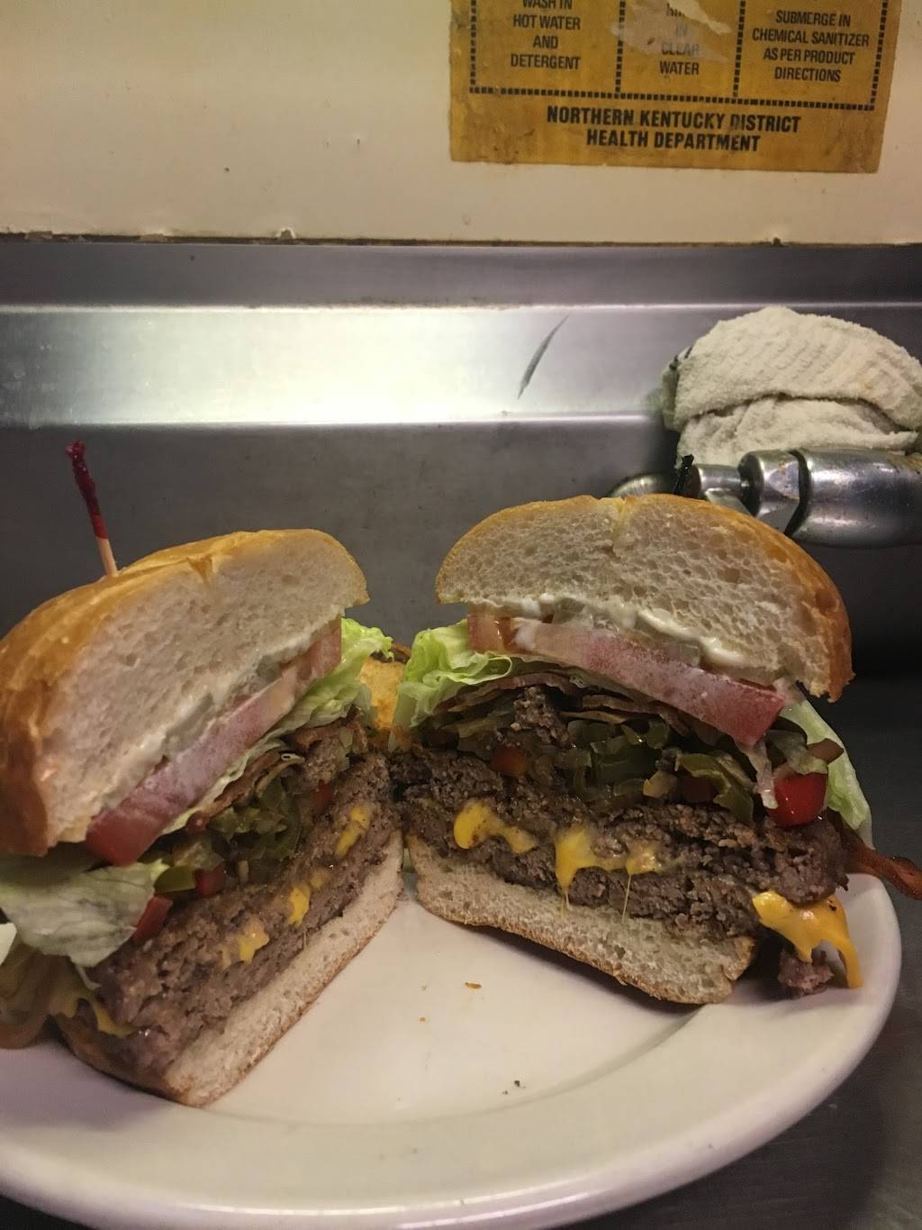 Coachs Corner | restaurant | 317 E 6th St, Newport, KY 41071, USA | 8592612800 OR +1 859-261-2800