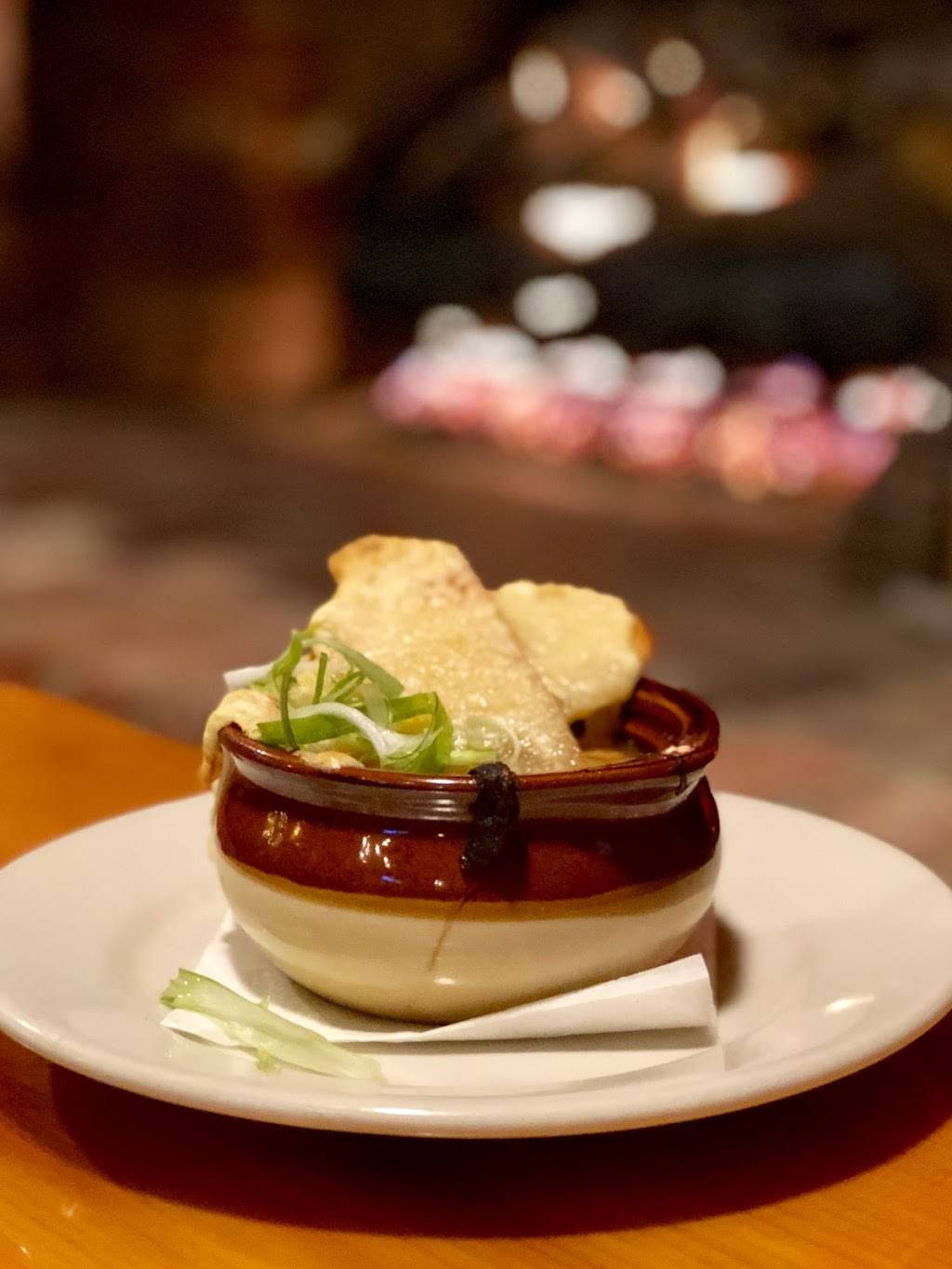 The Tipsy Toboggan | restaurant | 75 Ferry St, Fall River, MA 02721, USA | 5085670550 OR +1 508-567-0550