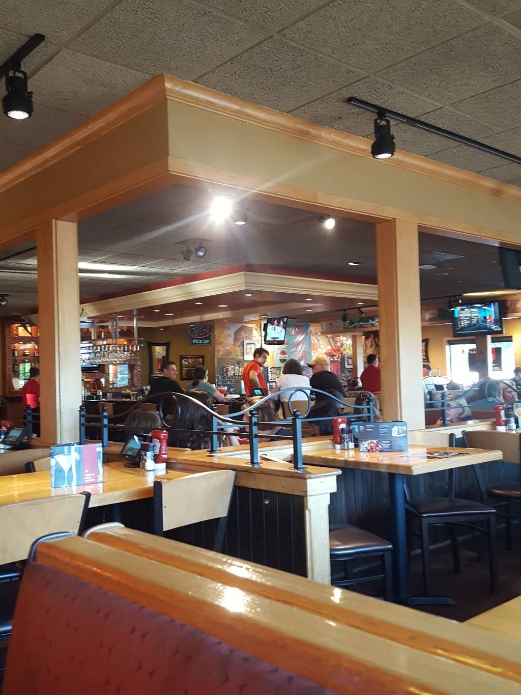 Applebees Grill + Bar | restaurant | 4929 E Pickard Rd, Mt Pleasant, MI 48858, USA | 9897792766 OR +1 989-779-2766