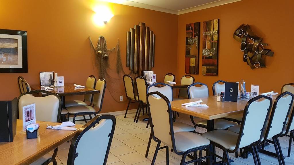 Paulas Fish Place | restaurant | 857 Point Pelee Dr, Leamington, ON N8H 3V4, Canada | 5193261292 OR +1 519-326-1292