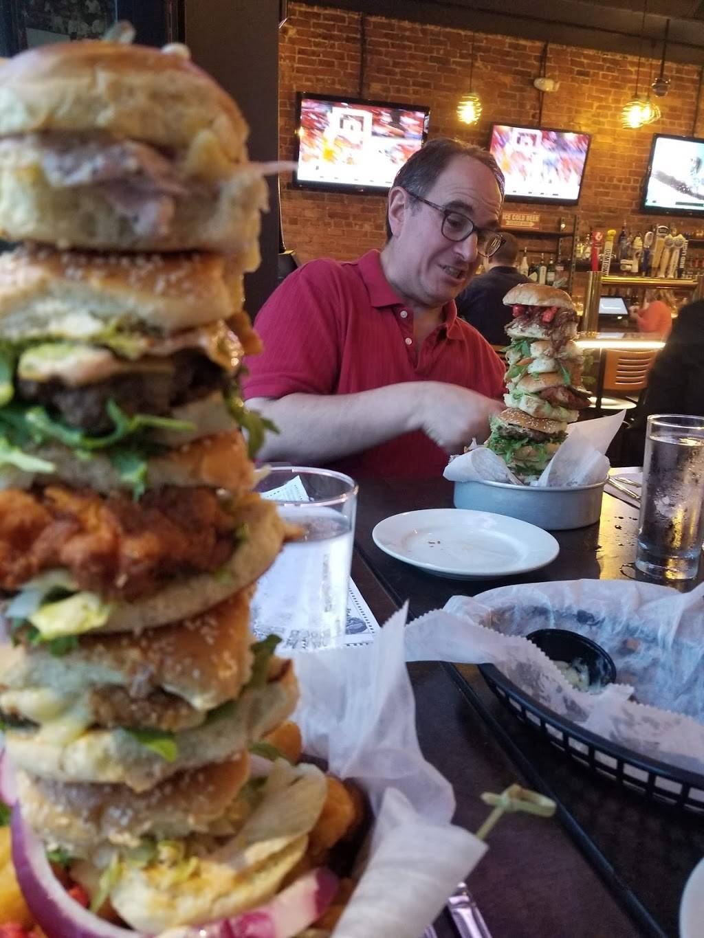 Playmakers Restaurant | restaurant | 342 Moody St, Waltham, MA 02453, USA | 7812090584 OR +1 781-209-0584