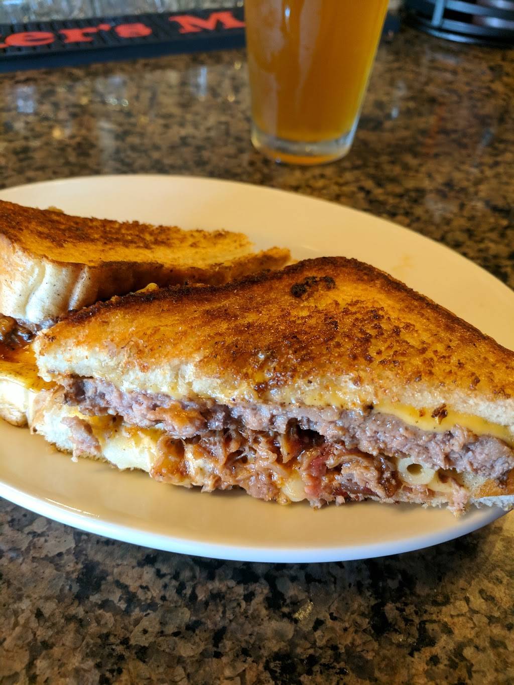 J. Renders Southern Table & Bar | restaurant | 3191 Beaumont Centre Cir, Lexington, KY 40513, USA | 8595339777 OR +1 859-533-9777