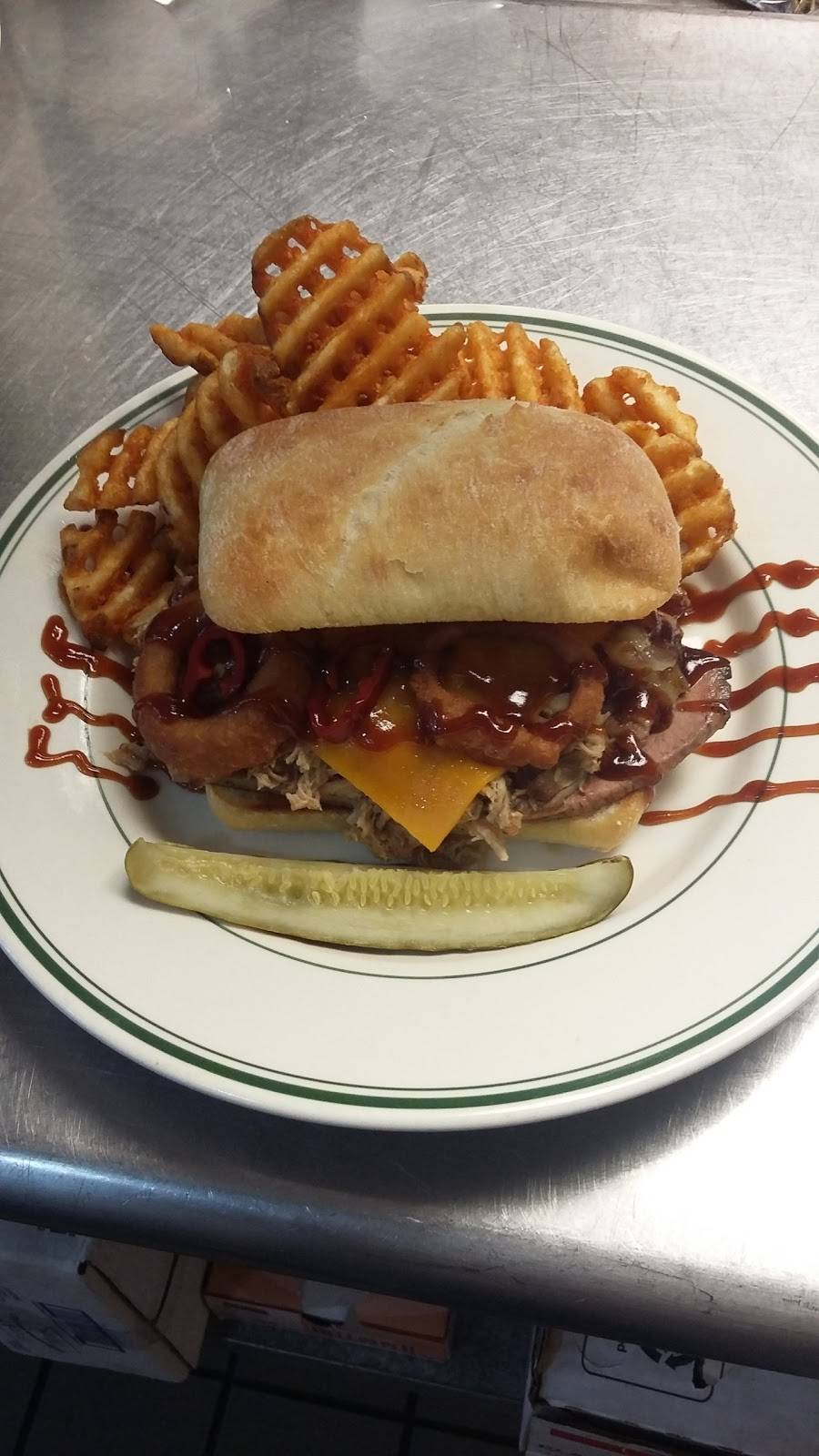 Ziggys BBQ Smokehouse & Ice Cream Parlor | restaurant | 135 S Main St, Oregon, WI 53575, USA | 6082910915 OR +1 608-291-0915