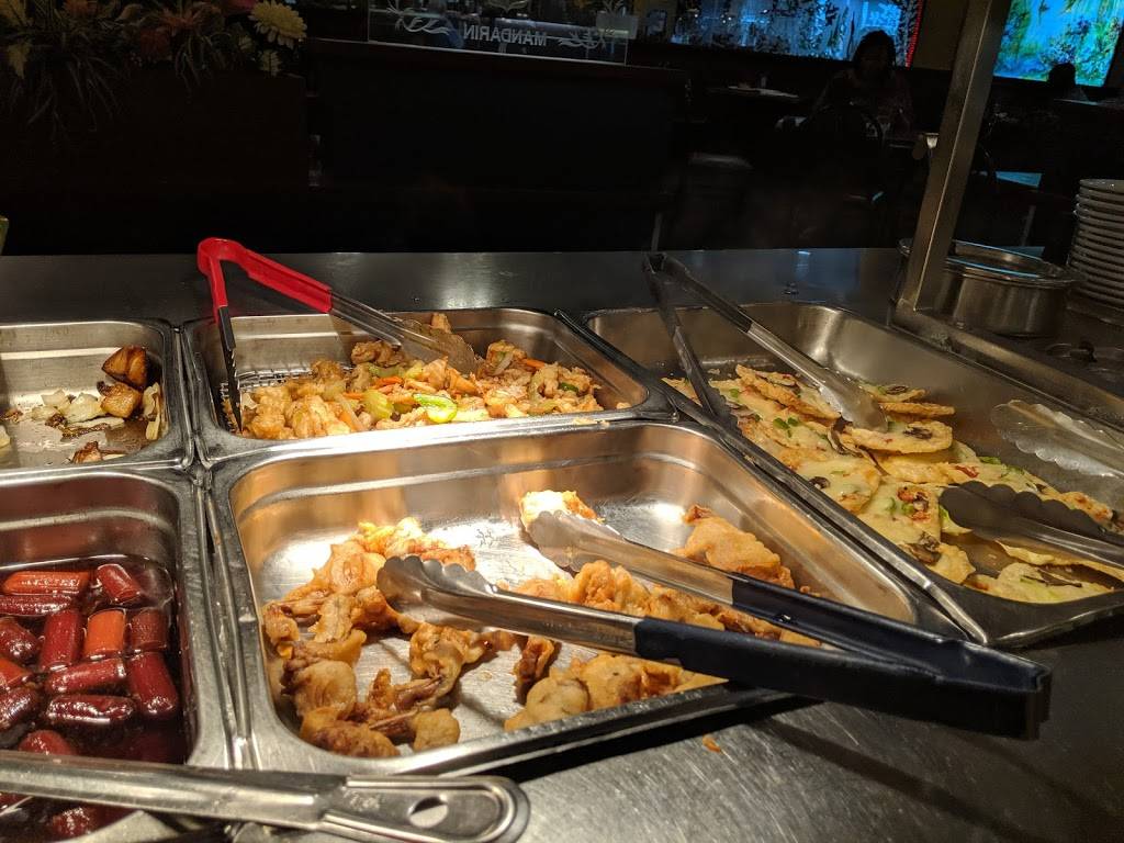 Buffet Chinois Mandarin | restaurant | 2101 Av Dollard, LaSalle, QC H8N 1S2, Canada | 5143635000 OR +1 514-363-5000