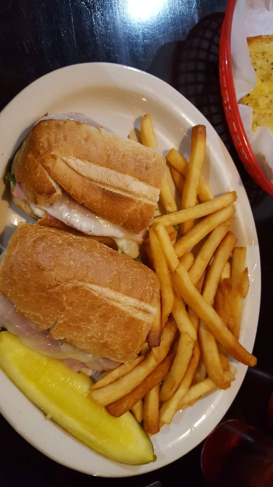 Nonnis Pizza & Italian Eatery | restaurant | 365 Lowes Dr, Danville, VA 24540, USA | 4347913757 OR +1 434-791-3757