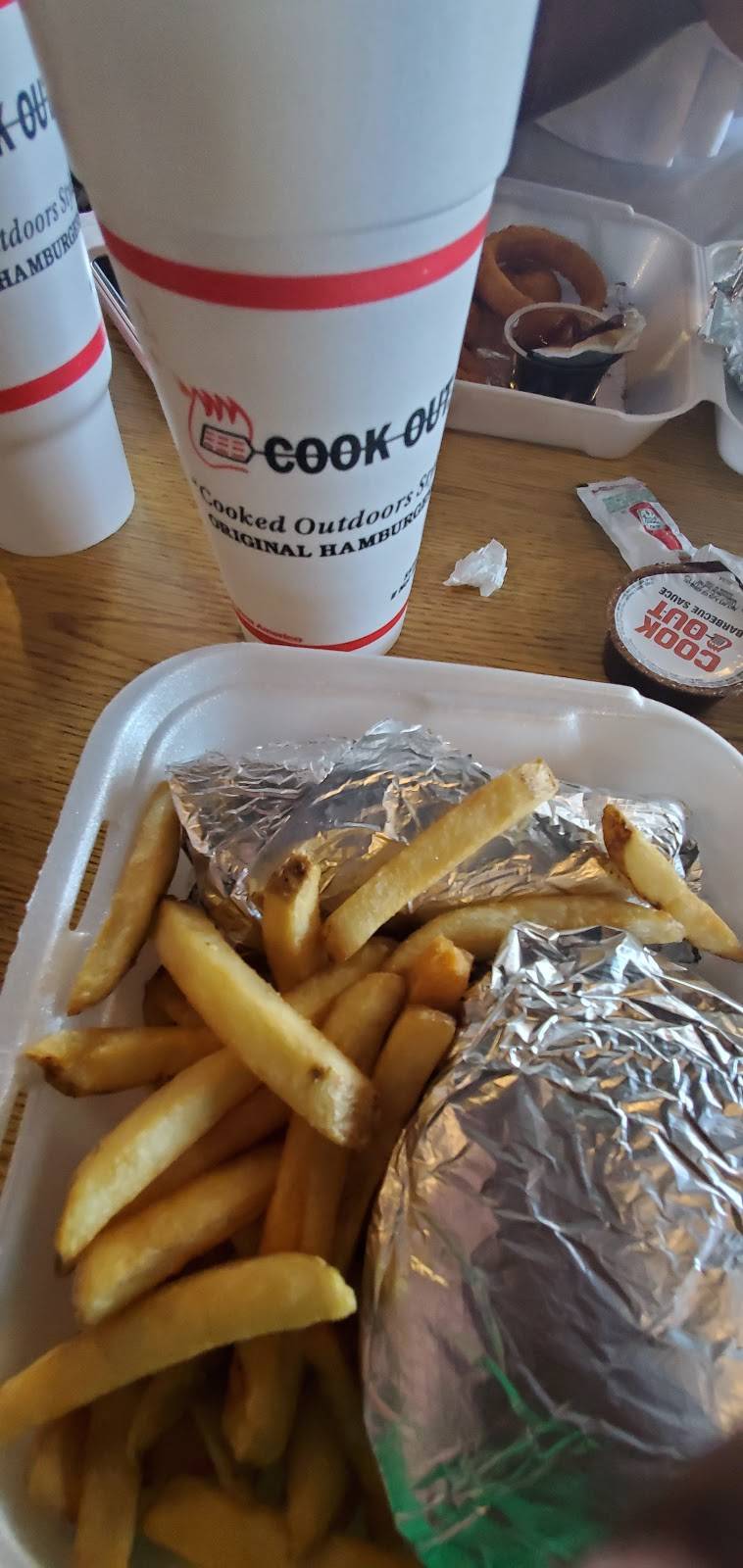 Cook Out | restaurant | 432 N Berkeley Blvd, Goldsboro, NC 27534, USA | 9192882981 OR +1 919-288-2981