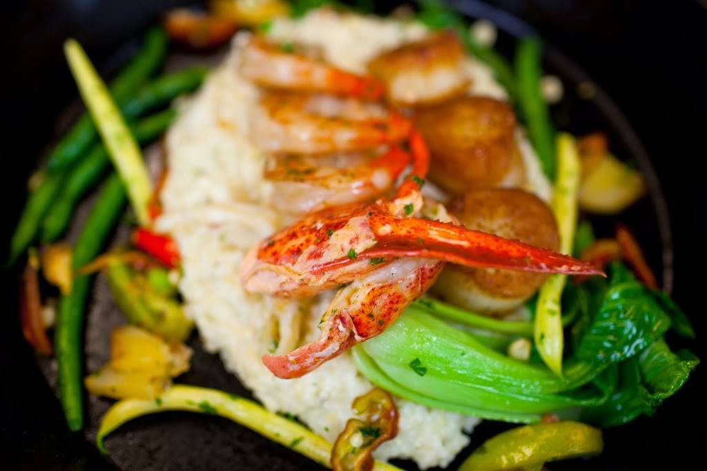 Waypoint Seafood & Grill | restaurant | 1480 Quarterpath Rd, Williamsburg, VA 23185, USA | 7572202228 OR +1 757-220-2228