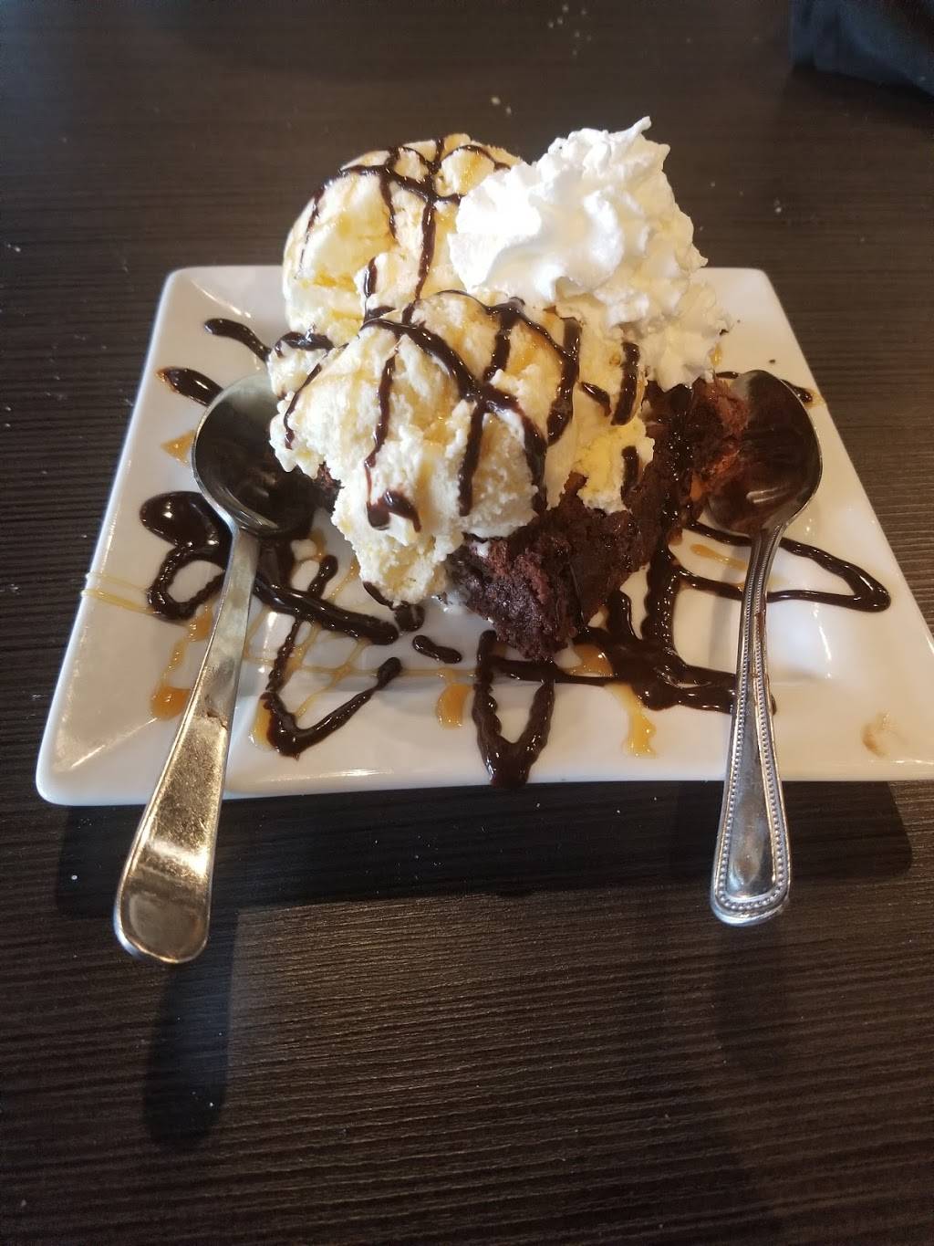 Spoons Place | restaurant | 2240 N Canton Center Rd, Canton, MI 48187, USA | 7346673746 OR +1 734-667-3746