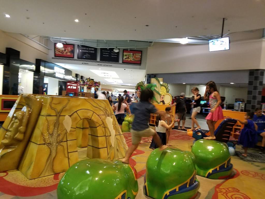 Desert Sky Mall | shopping mall | 7611 W Thomas Rd, Phoenix, AZ 85033, USA | 6232451400 OR +1 623-245-1400