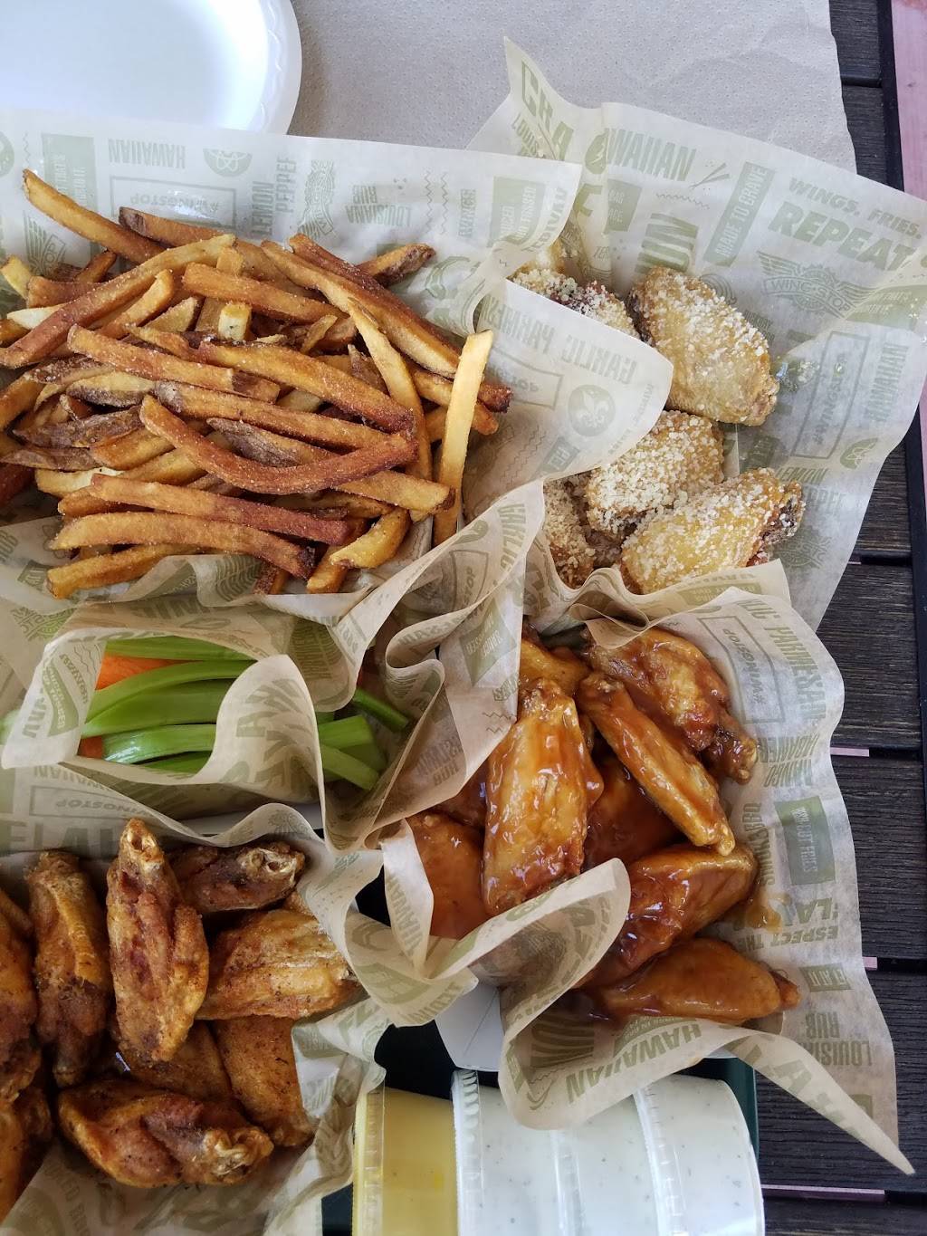 Wingstop | restaurant | 350 W Stuart Ave, Redlands, CA 92374, USA | 9097929464 OR +1 909-792-9464