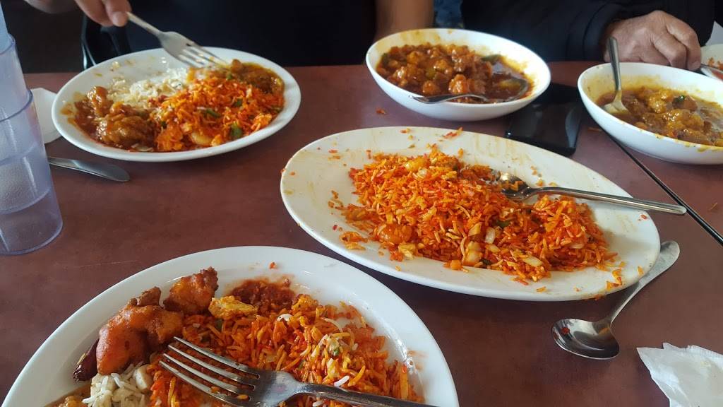 Guddus Chilli Chicken | restaurant | 205 Van Kirk Dr, Brampton, ON L7A 3V4, Canada | 9058465060 OR +1 905-846-5060