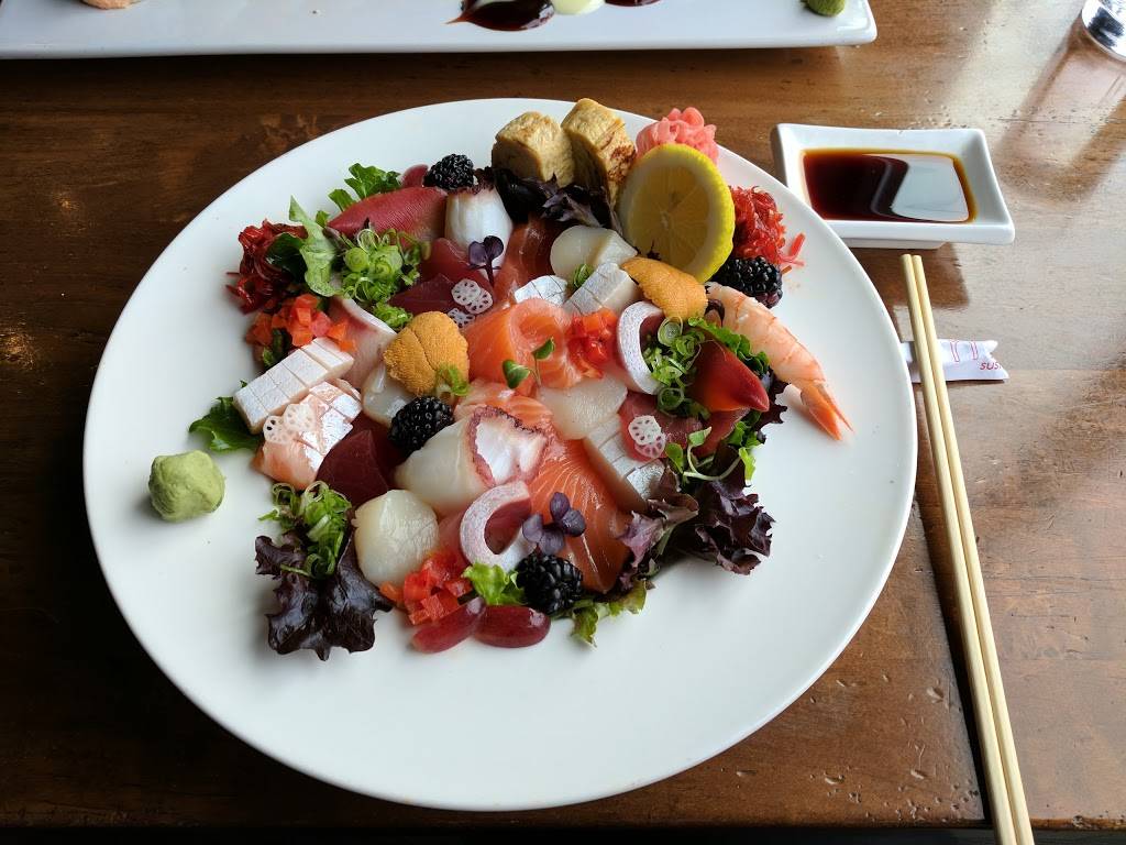 Maru Sushi & Grill | restaurant | 927 Cherry St SE, Grand Rapids, MI 49506, USA | 6164581900 OR +1 616-458-1900