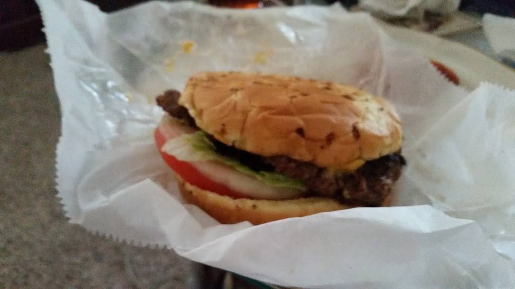 Figgs Fast Food | restaurant | 559 Hamblin Avenue, Battle Creek, MI 49037, USA | 2697535989 OR +1 269-753-5989