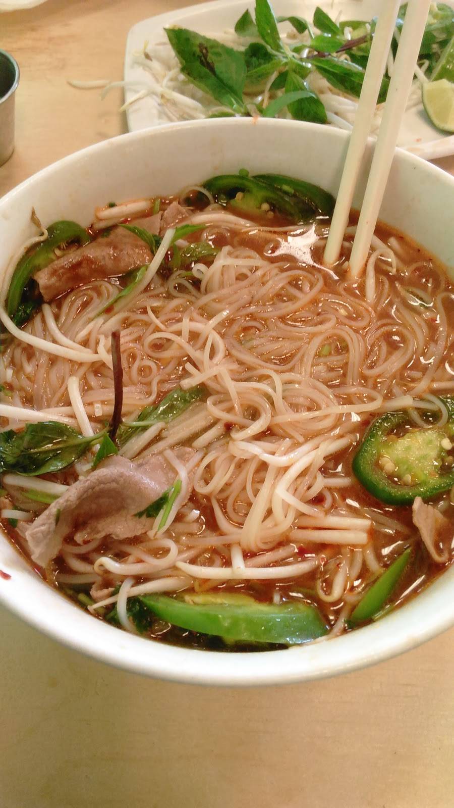 Pho 83 | restaurant | 615 Pilot House Dr, Newport News, VA 23606, USA | 7578738382 OR +1 757-873-8382