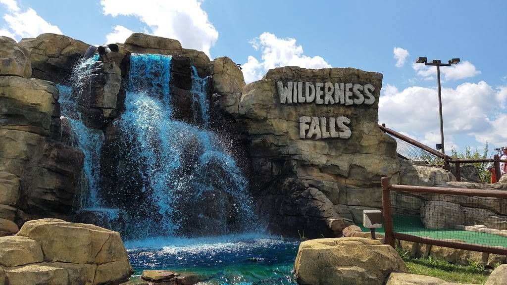 Wilderness Falls | meal takeaway | 145 Clow International Pkwy, Bolingbrook, IL 60490, USA | 6303788888 OR +1 630-378-8888